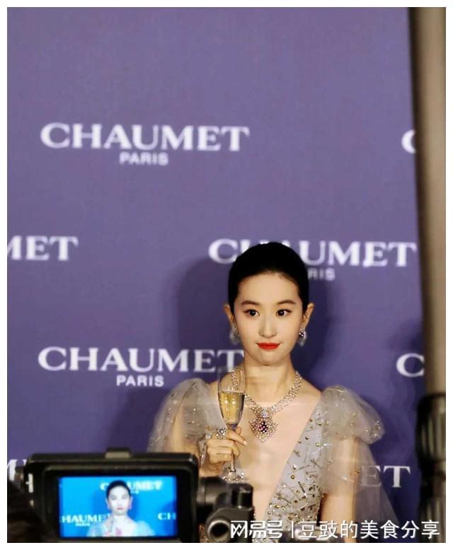 瘦身健身的明星_明星健身减肥_瘦身健身明星图片